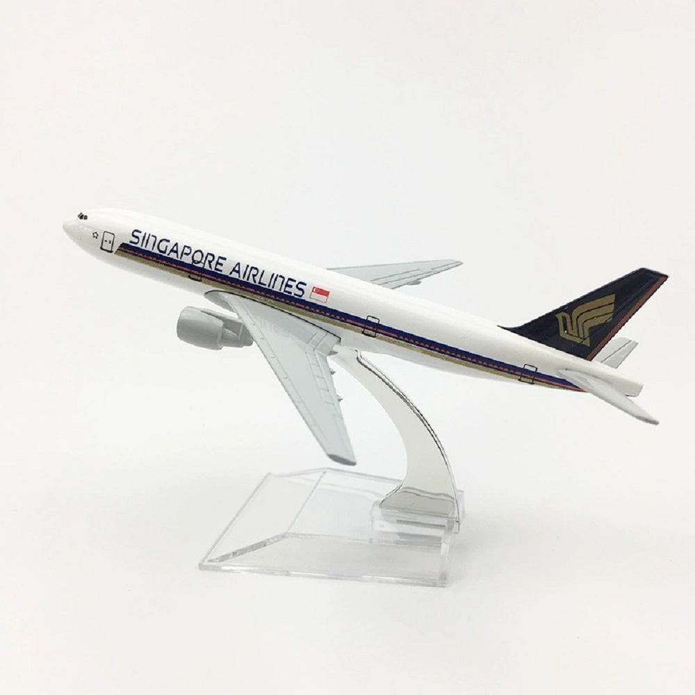 Model Kit Singapore - เครื่องบินจำลองโลหะขนาด 1/400 รุ่น B777 สายการบินสิงคโปร์ ขนาด