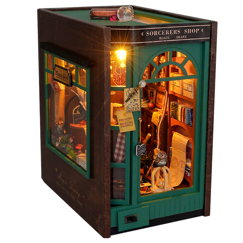 Model Kit Japan Shop - DIY Book Nook ใส่ชุดชั้นวางไม้ Miniature Kit