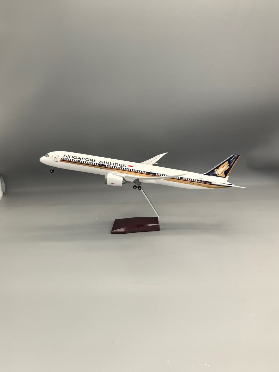 โมเดลเครื่องบิน Singapore Airl - Model Kit Singapore บทวิจารณ์และราคา
