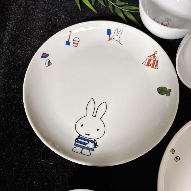 ชุดจานชามกระดูกจีนลายมิฟฟี่น่า - Model Kitchen Set Pvc บทวิจารณ์และราคา